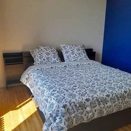 לינה וארוחת בוקר Grande Lumineuse 3*