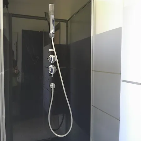 Grande Lumineuse Bed & Breakfast 3*